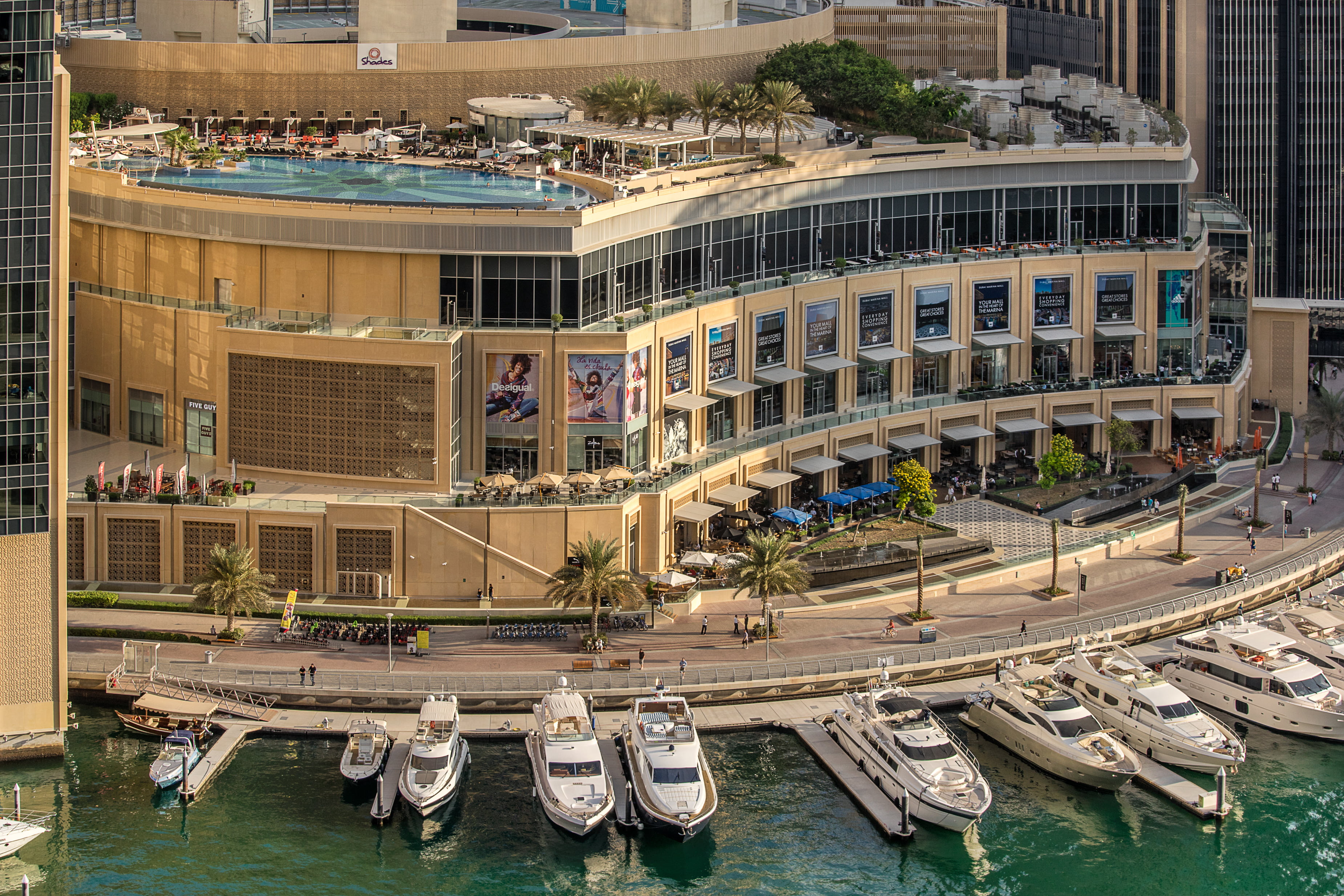 dubai-marina-mall-01